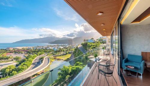 Villa - Beach Front