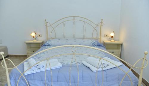 Double Room (1 - 2 Adults)