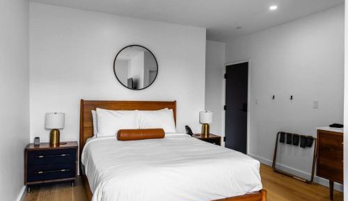 Queen Room