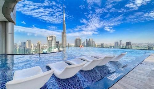 Three-Bedroom Apartment with Ocean View