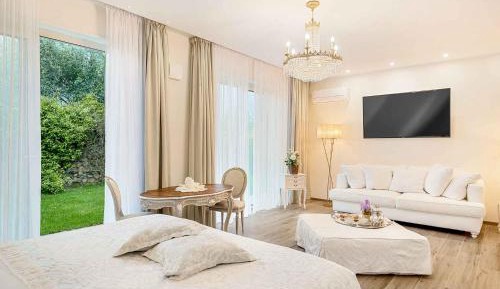 Suite with Spa Bath