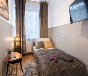 Standard Single Room with Shared Bathroom