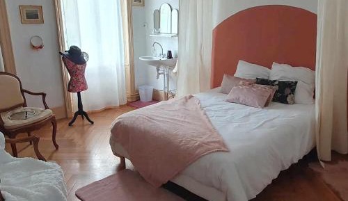 Double Room with Mountain View