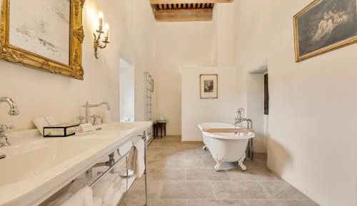 Deluxe Double Room with Bath