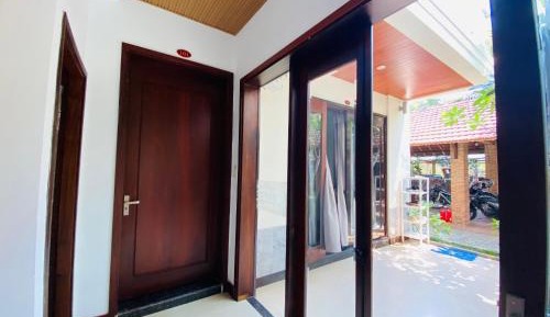 Twin Room with Private Bathroom