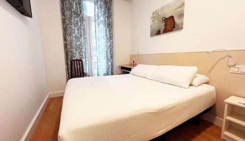 Queen Room with Balcony