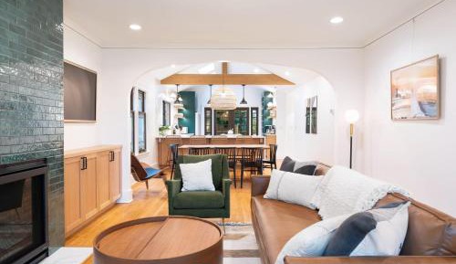 Three-Bedroom Holiday Home 