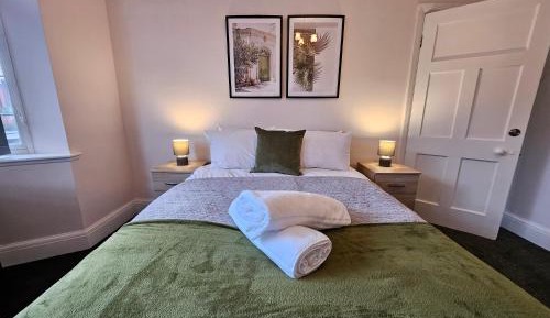 Double Room with Shared Bathroom