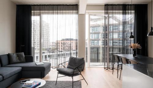 2 Bedroom Spacious Apt. For 6