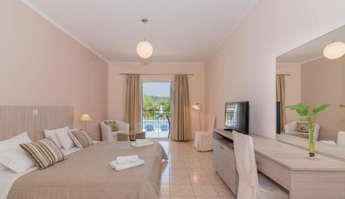 Double or Twin Room with Pool View