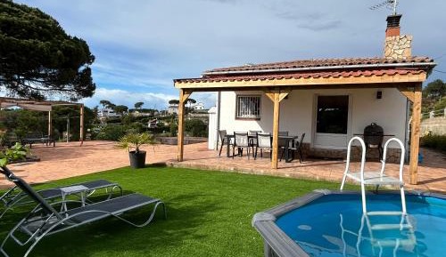 Three-Bedroom Holiday Home 