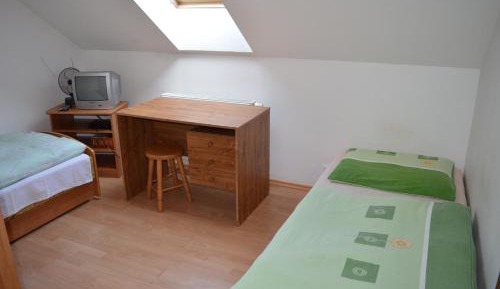 Twin Room with Private Bathroom