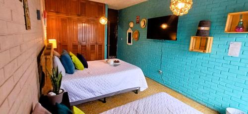 Standard Double Room with Shared Bathroom
