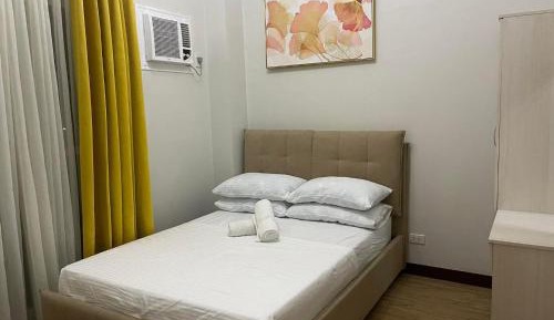 Two-Bedroom Apartment with Balcony and Sea View