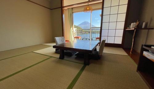 Japanese-Style Room