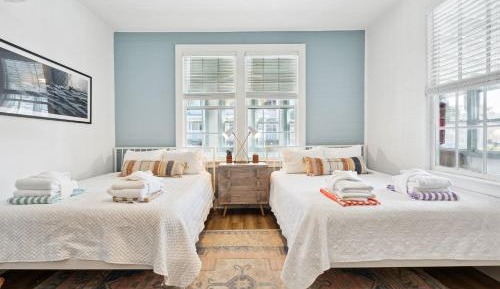 Deluxe Queen Room with Two Queen Beds