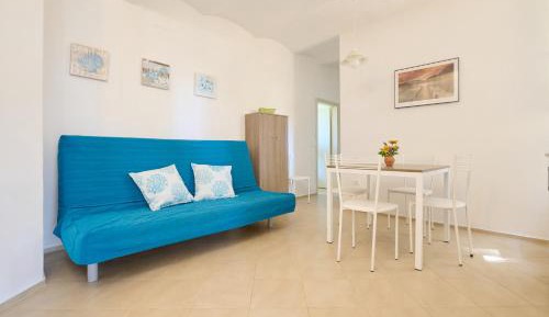 Superior One-Bedroom Apartment