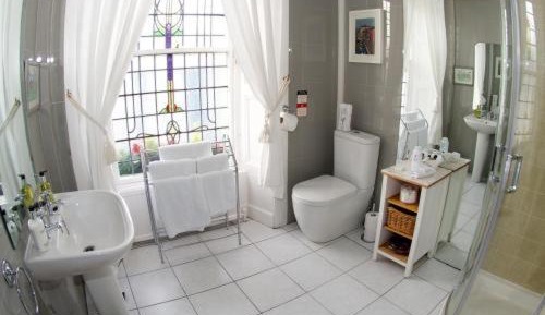 Double or Twin Room with Private Bathroom