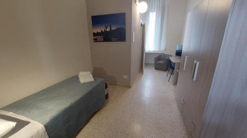 Single Room with Private Bathroom