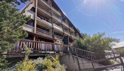 Apartment (6 Adults)