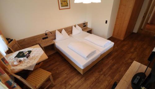 Deluxe Double Room with Bath