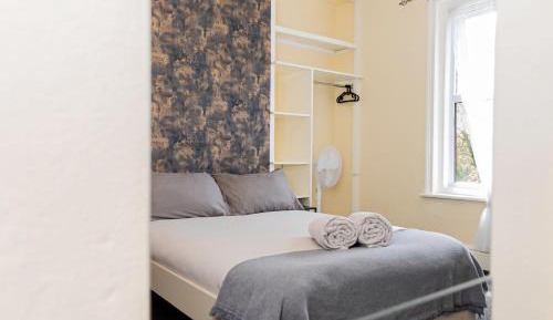 Double Room with Shared Bathroom