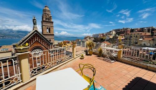 Deluxe Double Room with Sea View