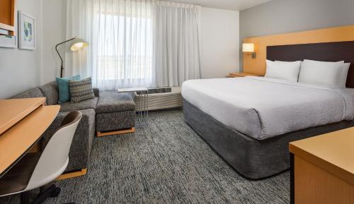 King Studio with Sofa Bed