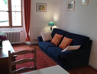 One-Bedroom Apartment with Garden View