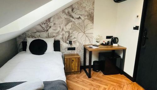 Deluxe Single Room