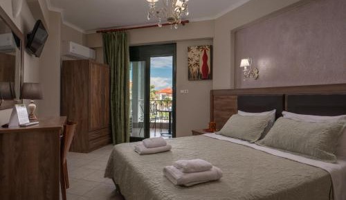  Studio (2 Adults) with Garden View