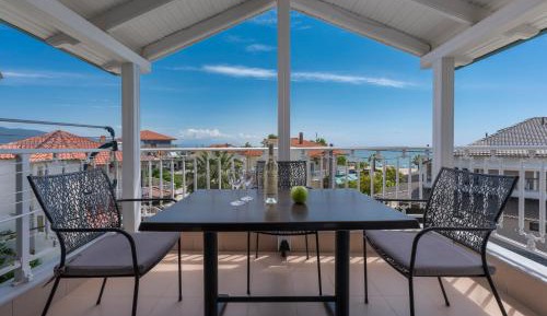 Triple Room with Sea View