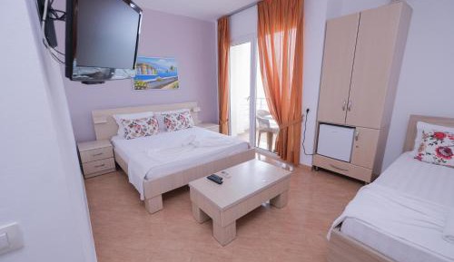 Triple Room with Sea View