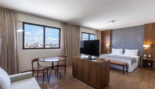 Deluxe Suite with Spa Bath