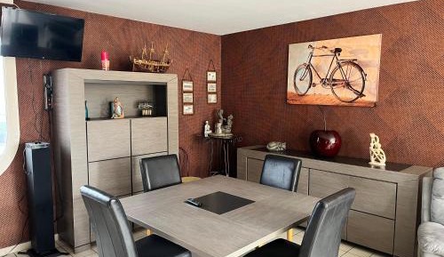 Four-Bedroom Holiday Home