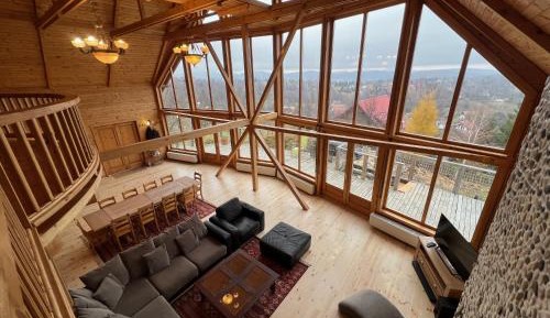 Superior Chalet