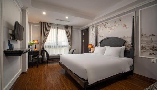 Suite with City View