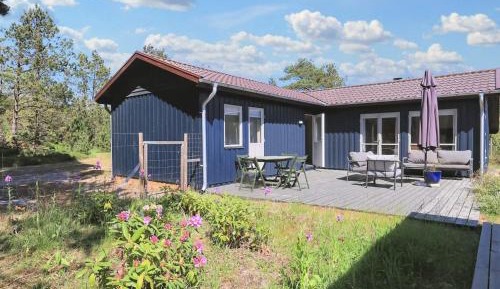 Three-Bedroom Holiday Home 