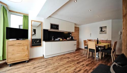 Comfort One-Bedroom Apartment with Terrace