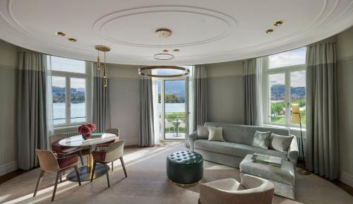 Lake View Tower Suite