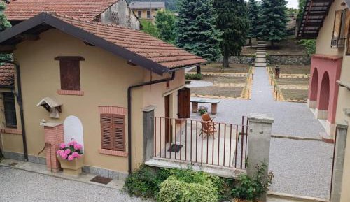One-Bedroom House
