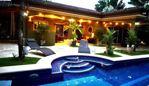 Deluxe Villa