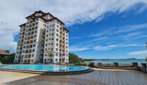 Two-Bedroom Apartment with Partial Ocean View