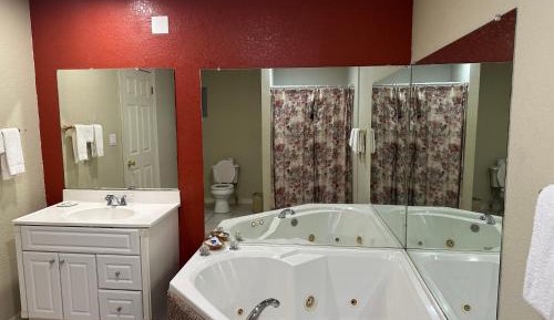 King Room with Spa Bath