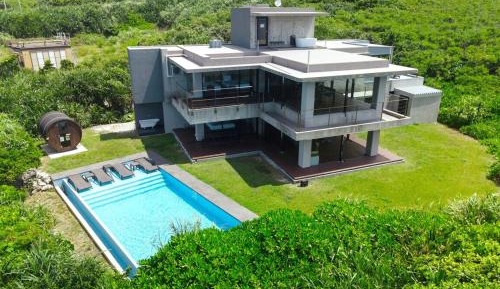 Standard Villa