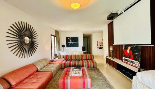 Two-Bedroom Apartment with Terrace and Sea View