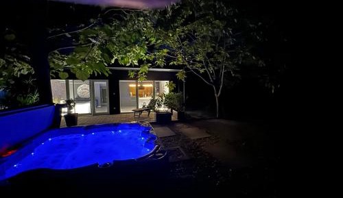 Deluxe Bungalow with Garden View