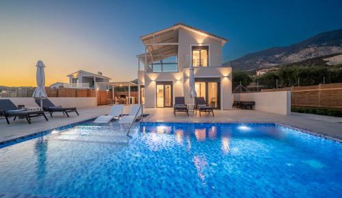 Villa with Private Pool