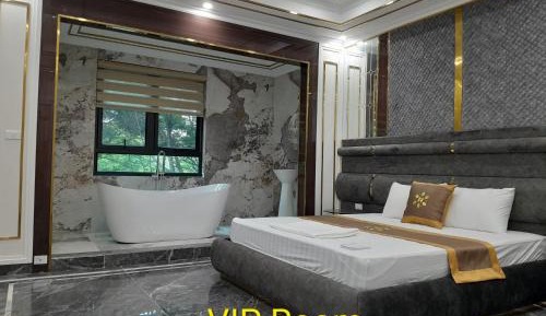 Deluxe Double Room with Bath