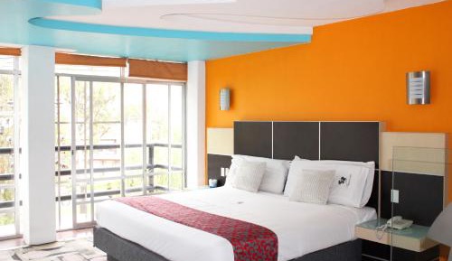 Deluxe Room with Spa Bath
